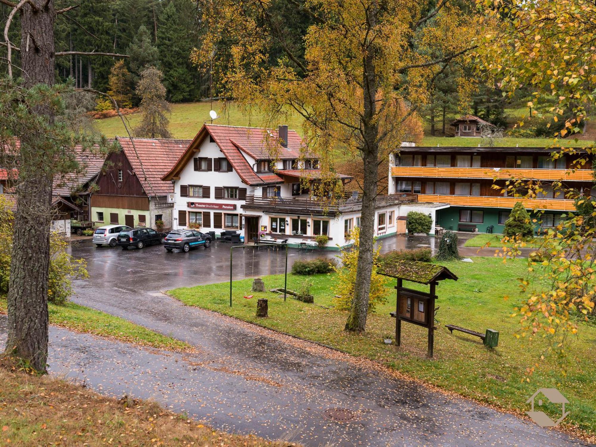 Enri Theater & Pension Bruderhaus Altensteig Buitenkant foto